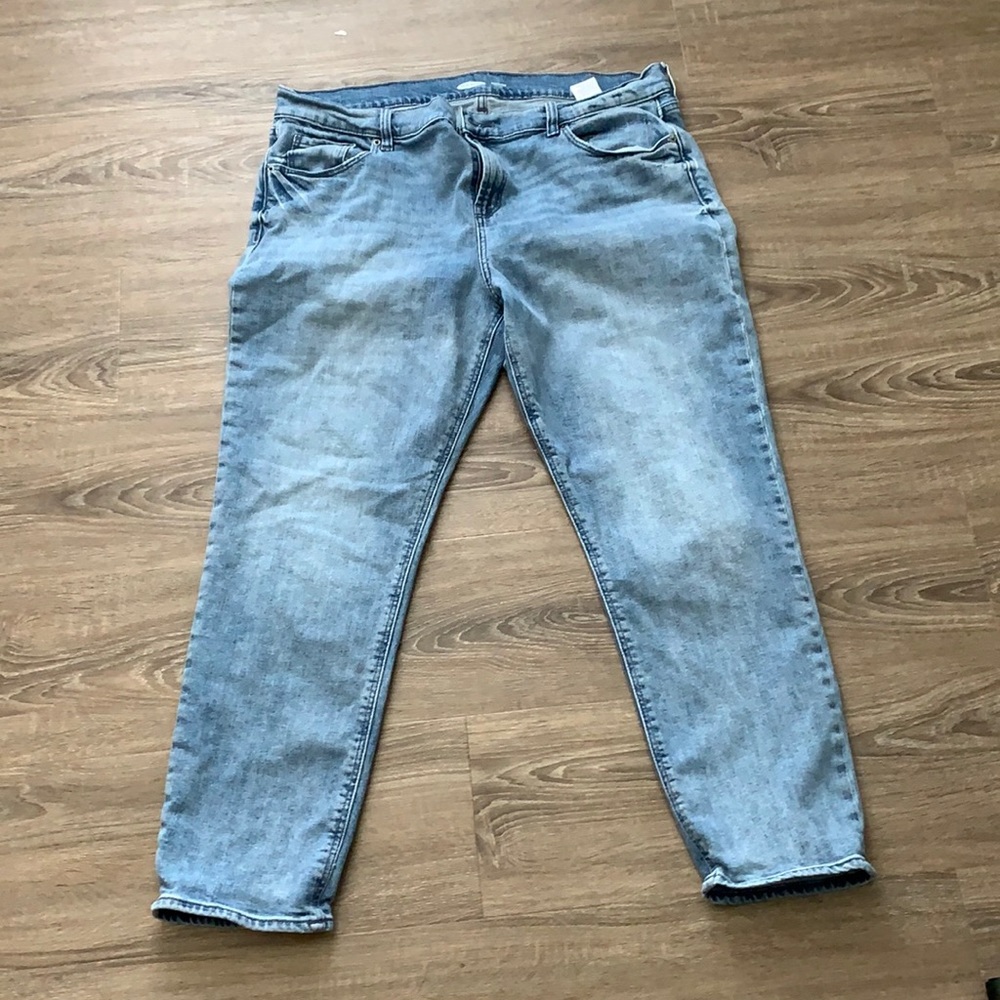 Old navy boyfriend mid rise nwot
